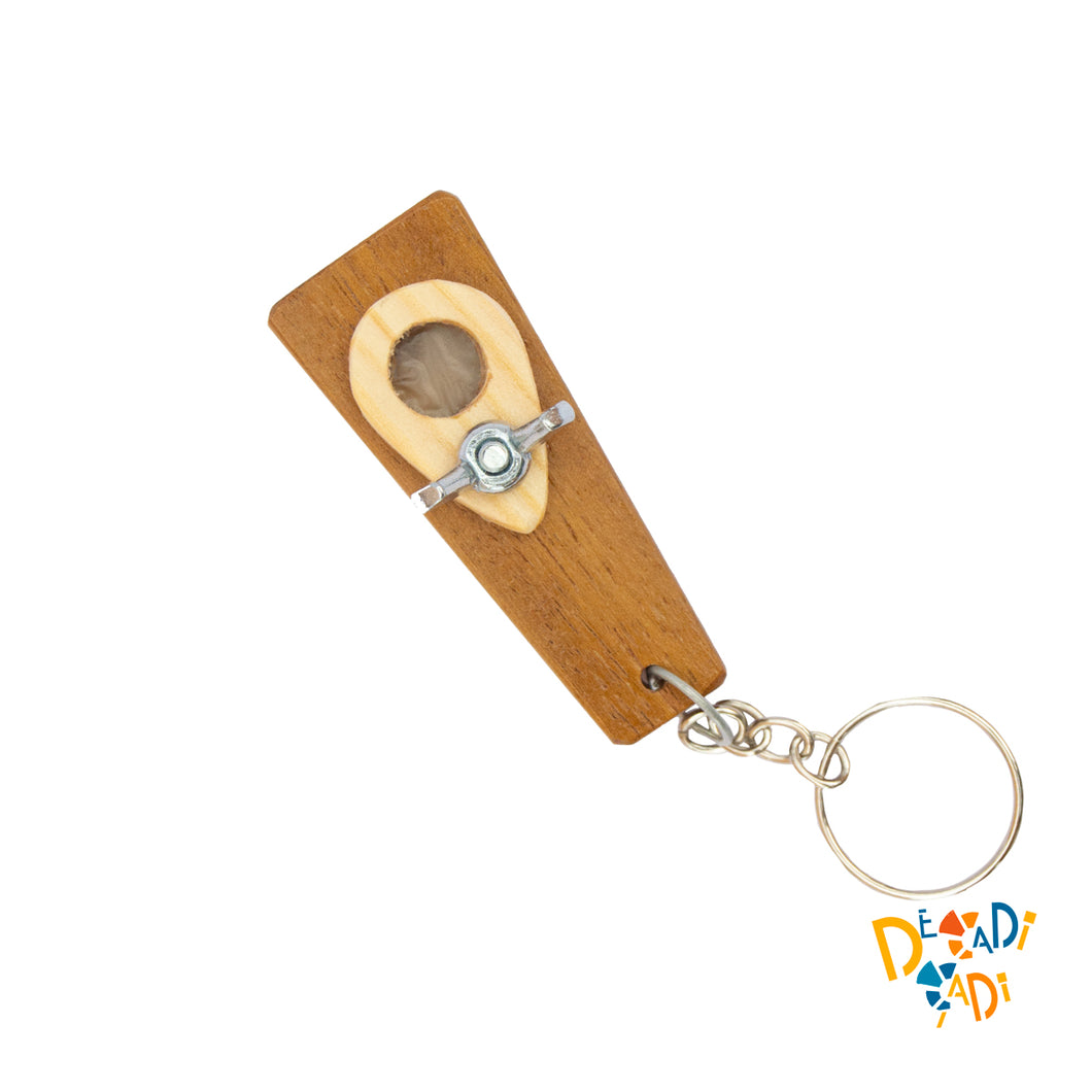LLAVERO PITO MADERA DE Iroko